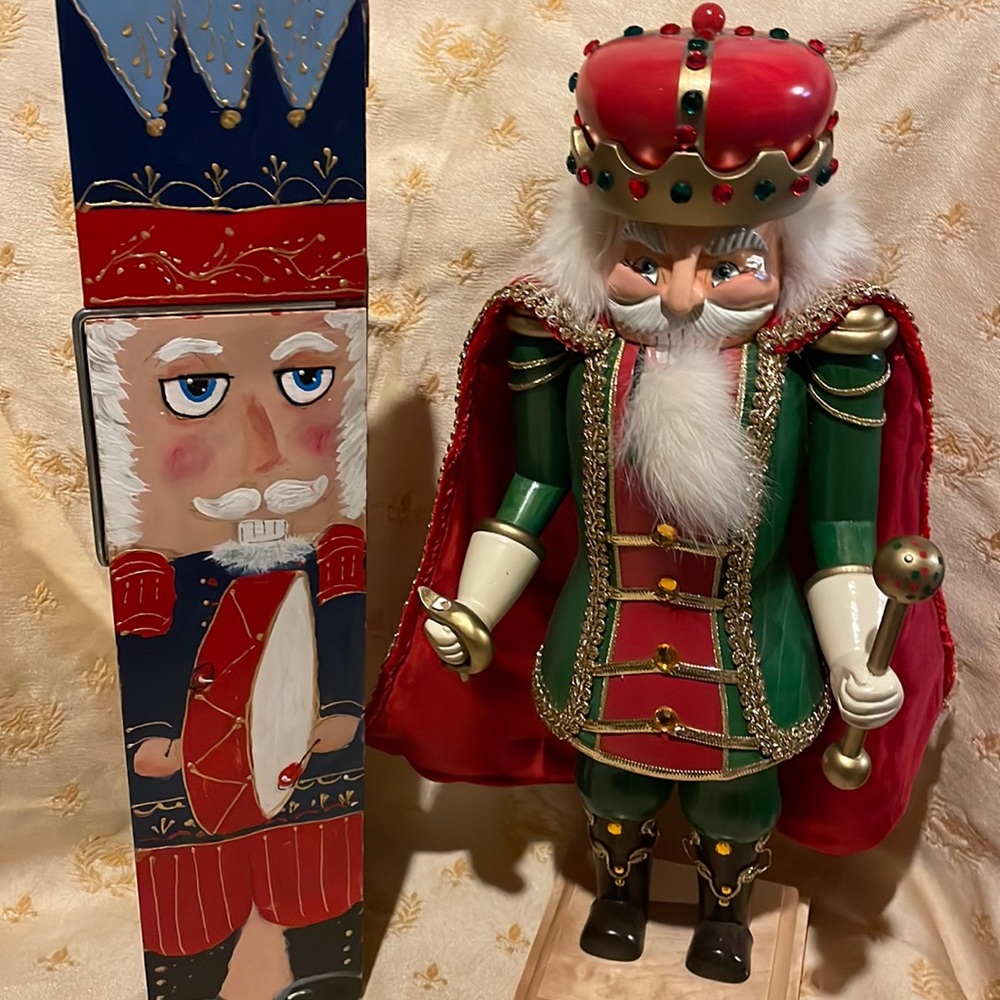 Set of nutcrackers